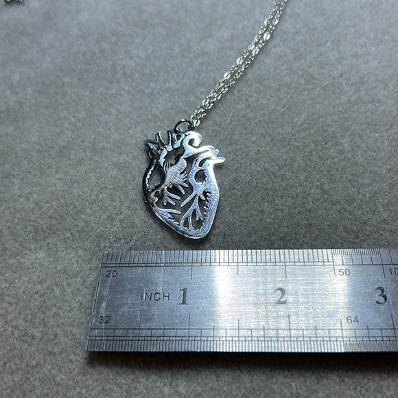 Heart pendant and chain - Picture 4 of 4